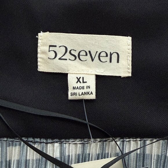 52seven Women's Ivory/Black Textured Wrap Geometric Blouse Sz XL Long Sleeve NWT - Picture 8 of 10